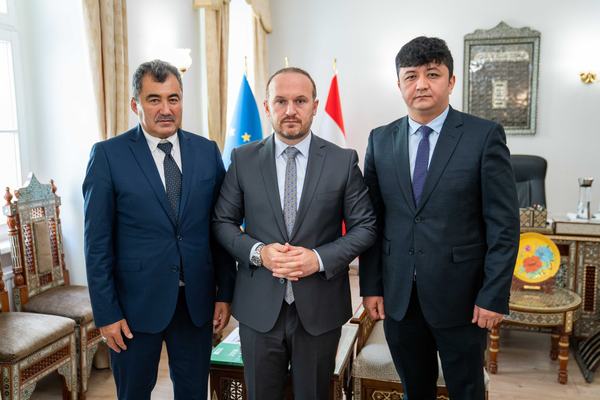 230831_Besuch-Abduelhakim-Idris-Center-for-Uyghur-Studies_low_20.jpg